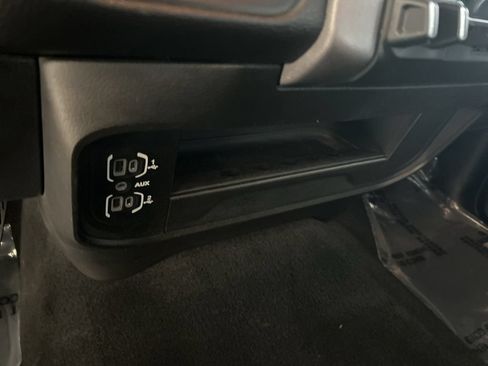 Used 2023 RAM 3500 Big Horn AWD/4WD image 51