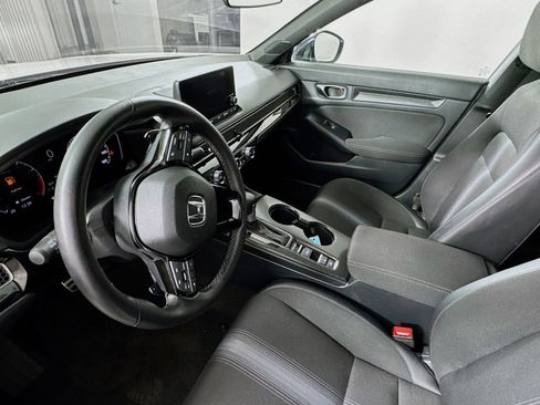 Used 2025 Honda Civic Sport image 14