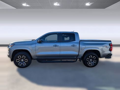 Used 2024 Chevrolet Colorado Z71 w/ Z71 Convenience Package 2 image 2