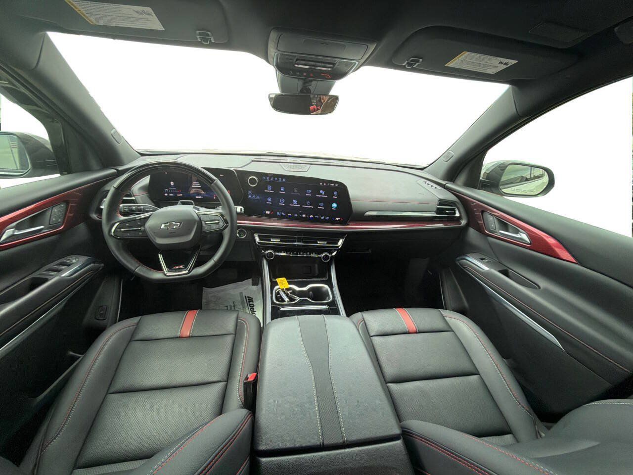 Used 2024 Chevrolet Traverse RS w/ LPO, Floor Liner Package AWD/4WD image 12