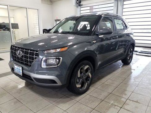 New 2026 Hyundai Venue SEL image 2