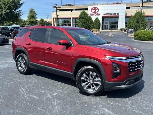 Used 2026 Chevrolet Equinox LT AWD/4WD image 2