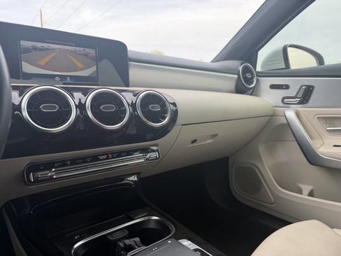 Used 2020 Mercedes-Benz A 220 image 21