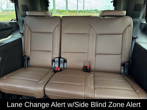 Used 2024 Chevrolet Tahoe High Country RWD image 34