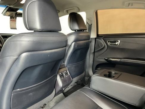 Used 2018 Toyota Avalon XLE image 14