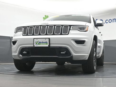 Used 2018 Jeep Grand Cherokee Overland AWD/4WD image 7