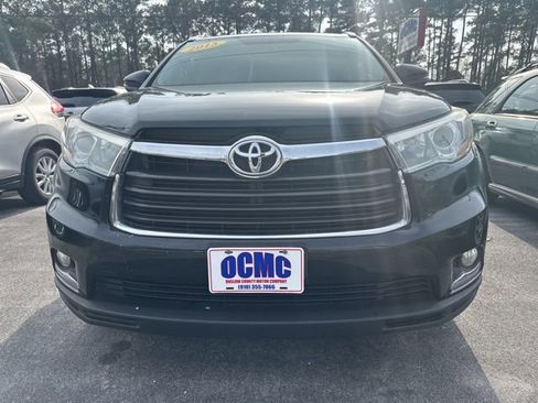 Used 2015 Toyota Highlander Limited image 2