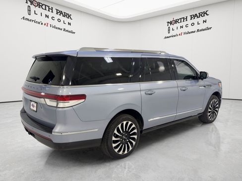 Used 2024 Lincoln Navigator L Black Label AWD/4WD image 9