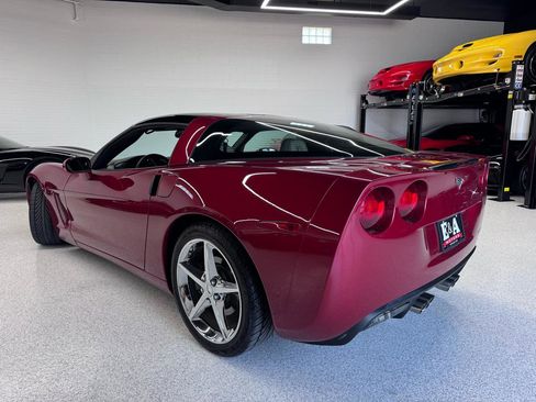 Used 2012 Chevrolet Corvette Coupe w/ 2LT Preferred Equipment Group RWD image 2