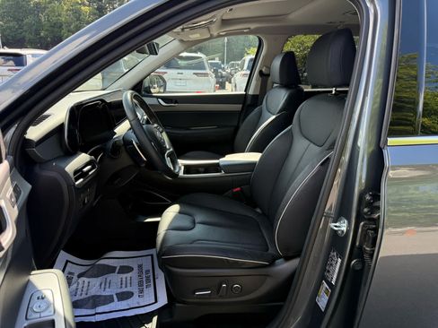 Used 2024 Hyundai Palisade SEL FWD image 13