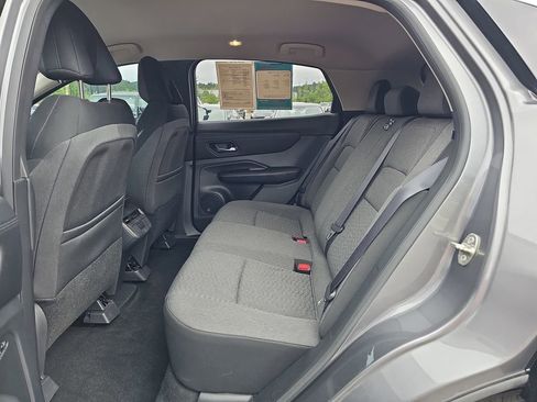 Used 2023 Nissan Ariya FWD image 17