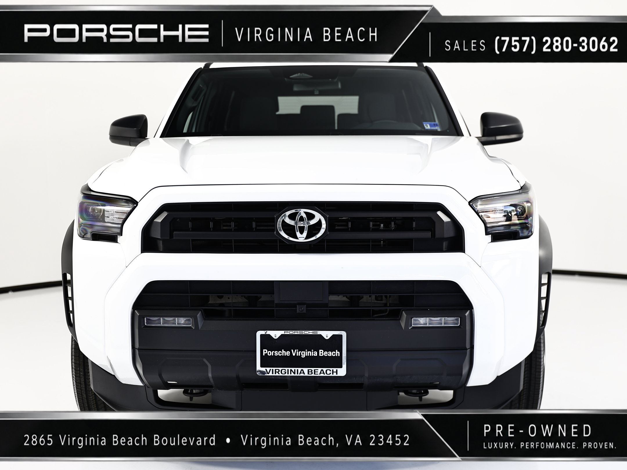 Used 2025 Toyota 4Runner SR5 AWD/4WD image 17