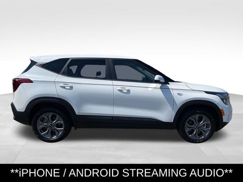 Used 2025 Kia Seltos LX AWD/4WD image 7