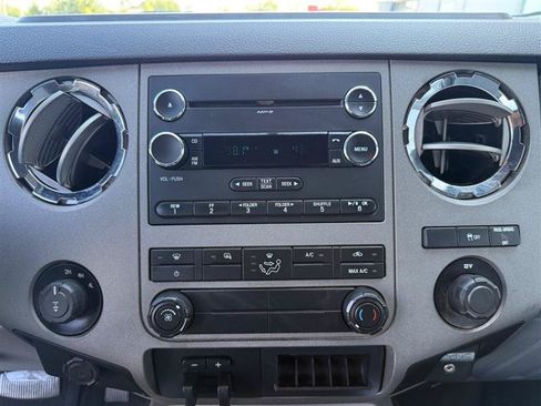 Used 2011 Ford F250 XLT w/ XLT Premium Pkg AWD/4WD image 44