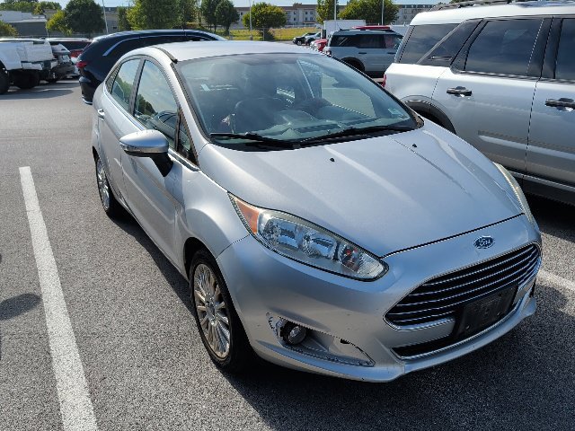 Used 2014 Ford Fiesta Titanium FWD image 3