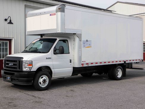 Used 2021 Ford E-450 and Econoline 450 Super Duty w/ Power Windows & Locks Group RWD image 7