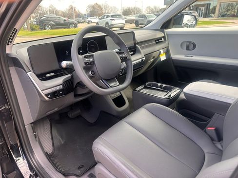 Used 2025 Hyundai Ioniq 5 SEL image 21