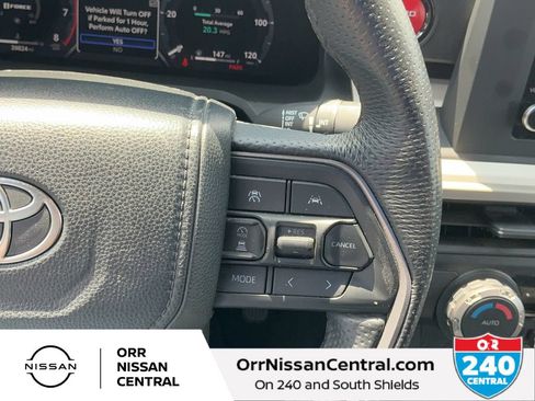 Used 2024 Toyota Tacoma TRD Off-Road AWD/4WD image 20