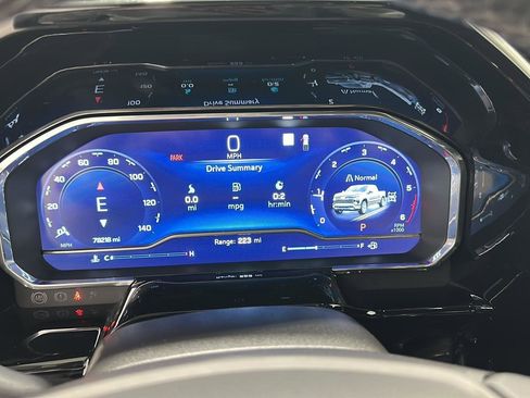 Used 2023 Chevrolet Silverado 1500 LTZ image 11