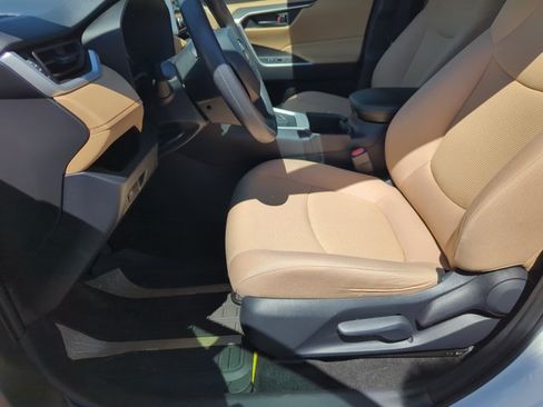 Used 2024 Toyota RAV4 LE FWD image 12