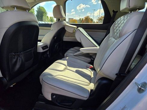 Used 2021 Hyundai Palisade Limited image 17