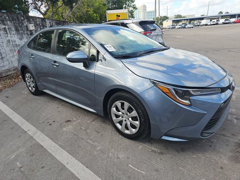 Used 2023 Toyota Corolla LE FWD image 4