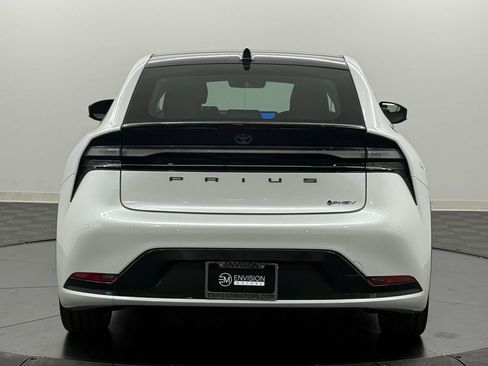 New 2026 Toyota Prius Plug-In Hybrid image 8