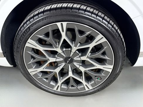 Used 2025 Genesis G90 3.5T image 31