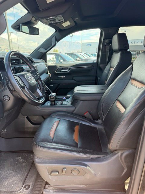 Used 2023 GMC Sierra 1500 AT4 w/ AT4 Premium Package AWD/4WD image 14