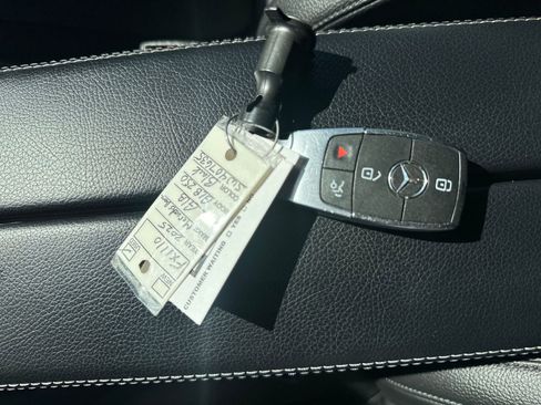 Used 2025 Mercedes-Benz GLB 250 GLB 250 image 25