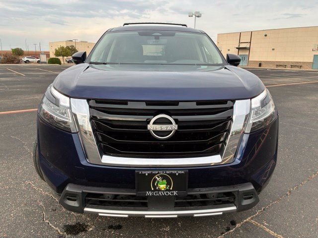 Certified 2023 Nissan Pathfinder SL w/ SL Premium Package FWD image 9