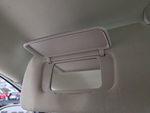 Used 2006 Buick LaCrosse CX image 19