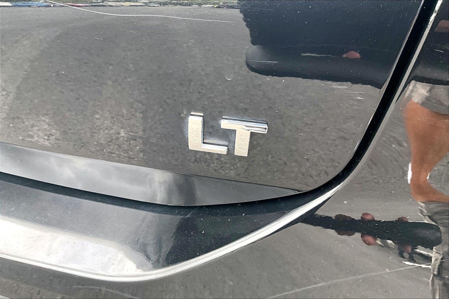 Used 2023 Chevrolet Equinox LT w/ Driver Convenience Package FWD image 8
