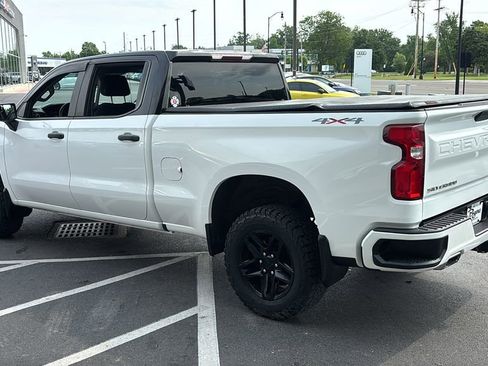 Used 2020 Chevrolet Silverado 1500 Custom w/ Custom Value Package AWD/4WD image 4