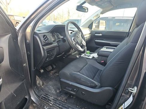 Used 2014 Toyota Tundra SR5 w/ TRD Off Road Package image 5