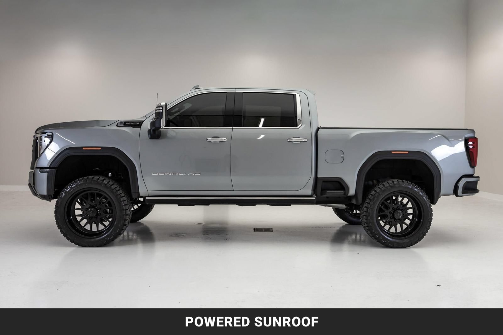 Used 2025 GMC Sierra 2500 Denali Ultimate AWD/4WD image 5