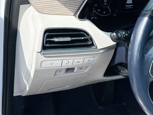 Used 2021 Hyundai Palisade Calligraphy image 12