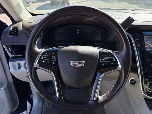 Used 2015 Cadillac Escalade ESV Premium image 22
