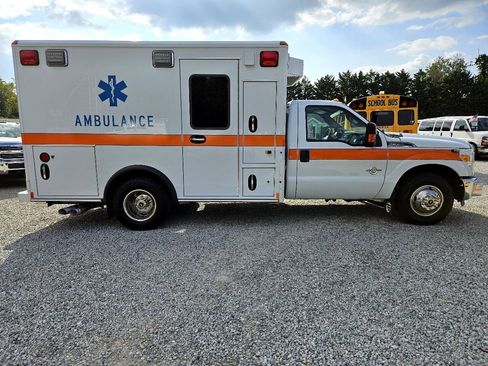 Used 2016 Ford F350 XLT image 6