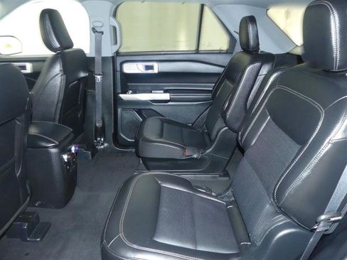 Used 2023 Ford Explorer Limited RWD image 24