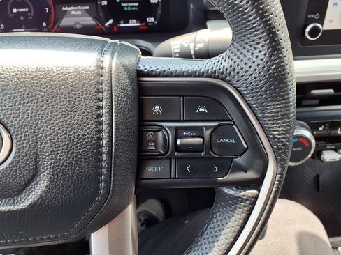 Used 2024 Toyota Tacoma TRD Off-Road AWD/4WD image 15