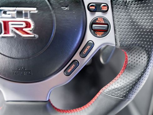 Used 2009 Nissan GT-R Premium AWD/4WD image 49