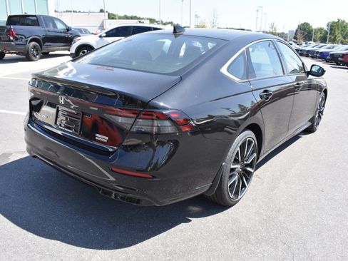 New 2026 Honda Accord Touring image 9