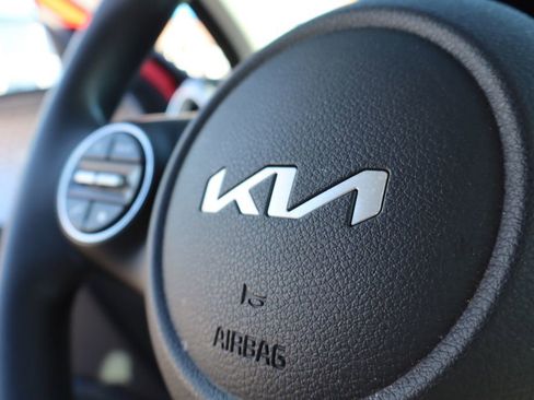 Used 2025 Kia Soul LX w/ Option Group 015 image 23