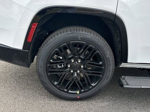 New 2026 Jeep Grand Wagoneer Limited image 19