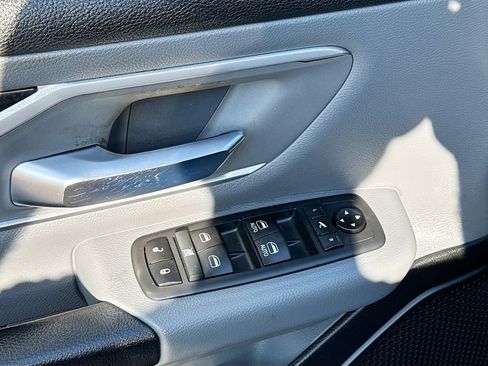 Used 2021 RAM 1500 Big Horn RWD image 19