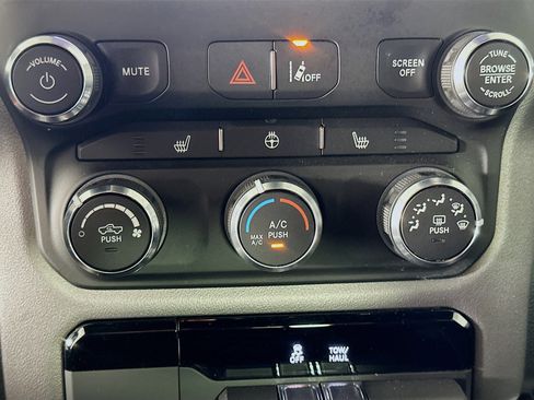 Used 2023 RAM 1500 Big Horn image 22