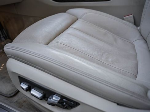 Used 2019 BMW 740i 740i w/ M Sport Package image 36