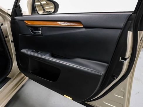 Used 2013 Lexus ES 300h w/ Premium Pkg image 51