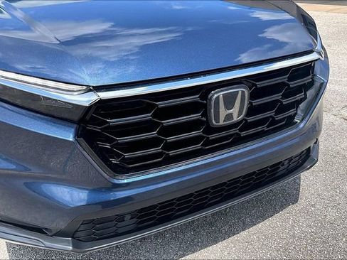 Used 2025 Honda CR-V EX-L image 29